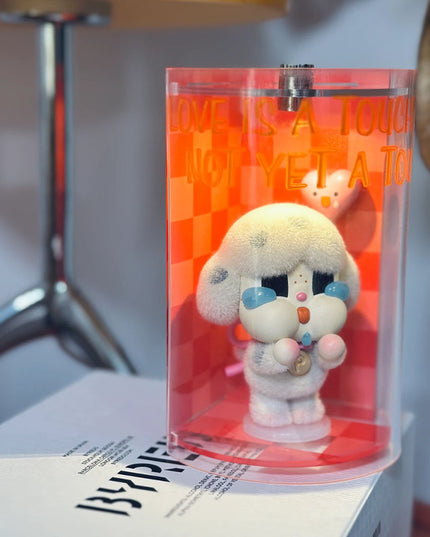 Crybaby Crying For Love Series Puppy Love vinyl figure 7cm front view
