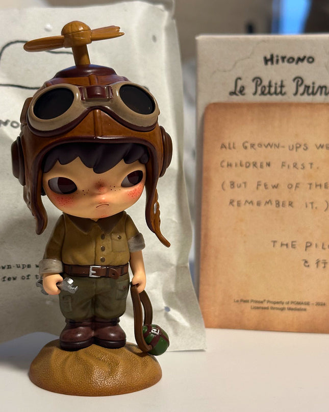 Hirono Le Petit Prince Series vinyl figure 8cm The Pilot secret figure front view