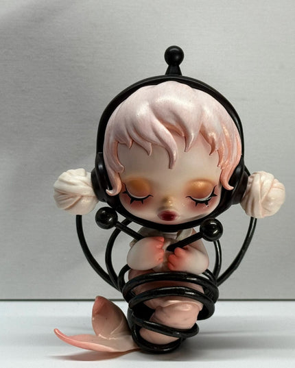 Skullpanda Image of Reality Series vinyl figure The Constraint character front view