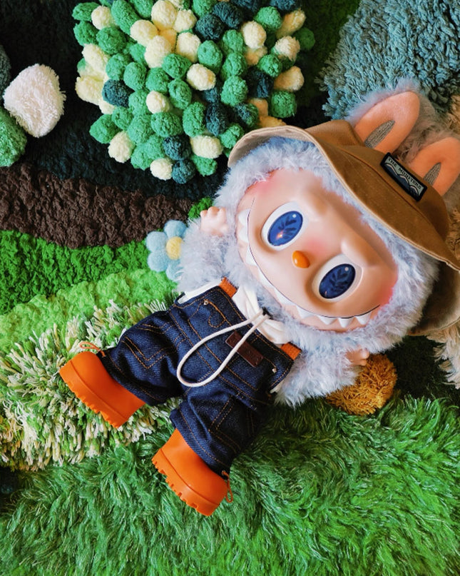 THE MONSTERS Fall in Wild Vinyl Plush Doll 40cm